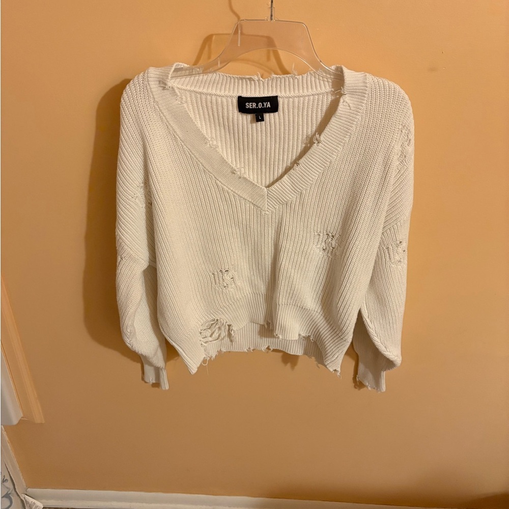 SER.OY.A White Distressed Cropped V-Neck Sweater